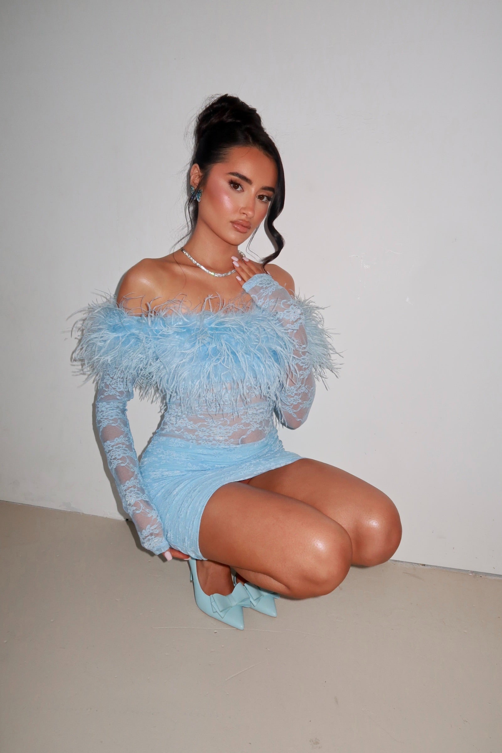 EXCLUSIVE DESIGN: ESMÉ LACE MINI DRESS (BABY BLUE)